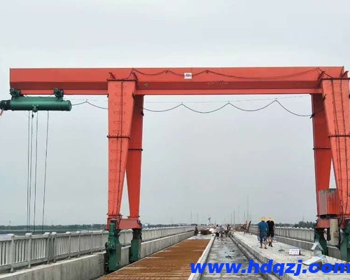 輪胎式起重機在建筑工地中的應用價值是什么？